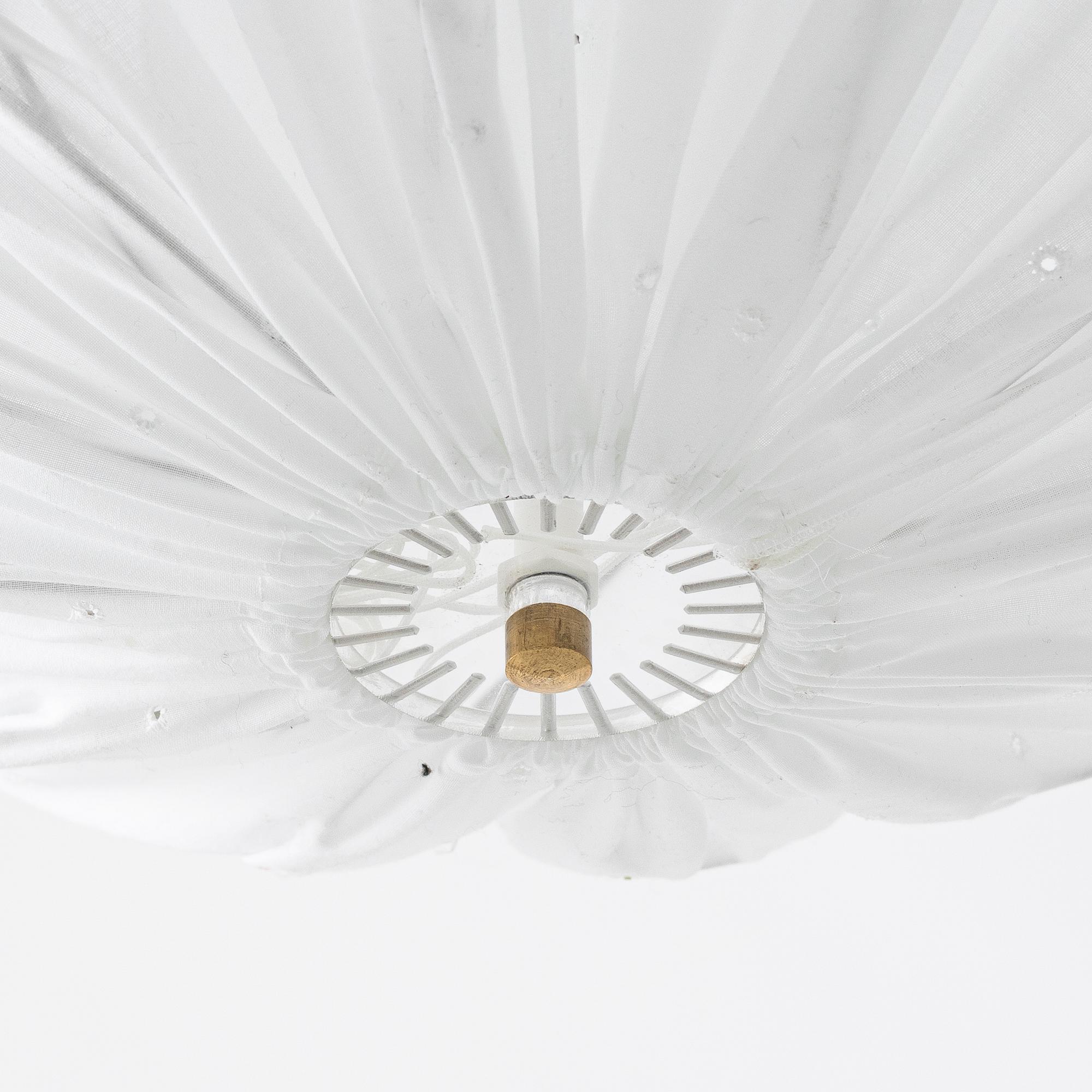 Tore Ahlsén, taklampa, "Pia-lampan", Gärsnäs.