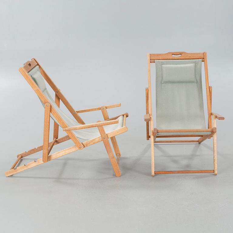 A pair of deck chairs, around the year 2000.