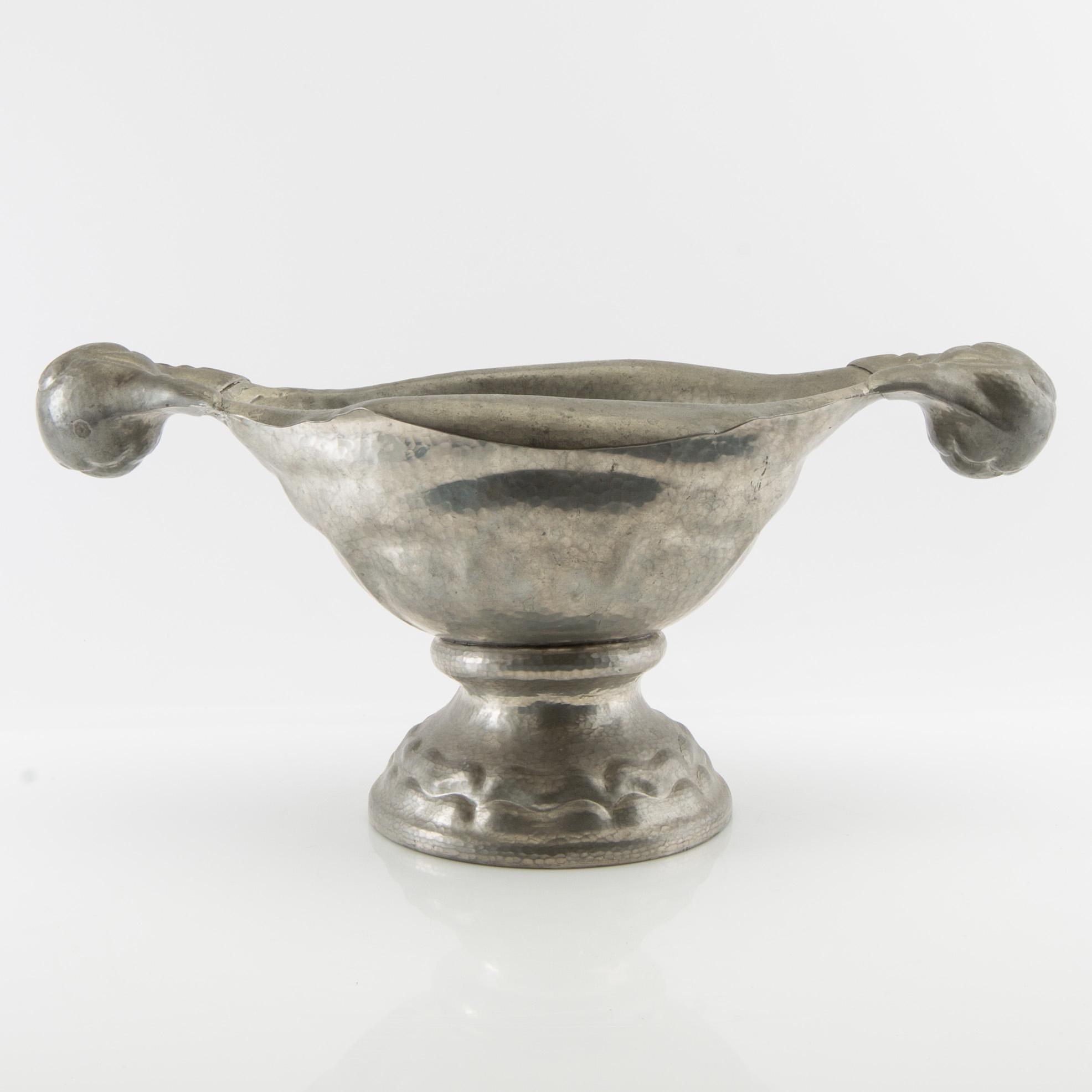 Bowl on foot Jugend early 20th century Denmark.