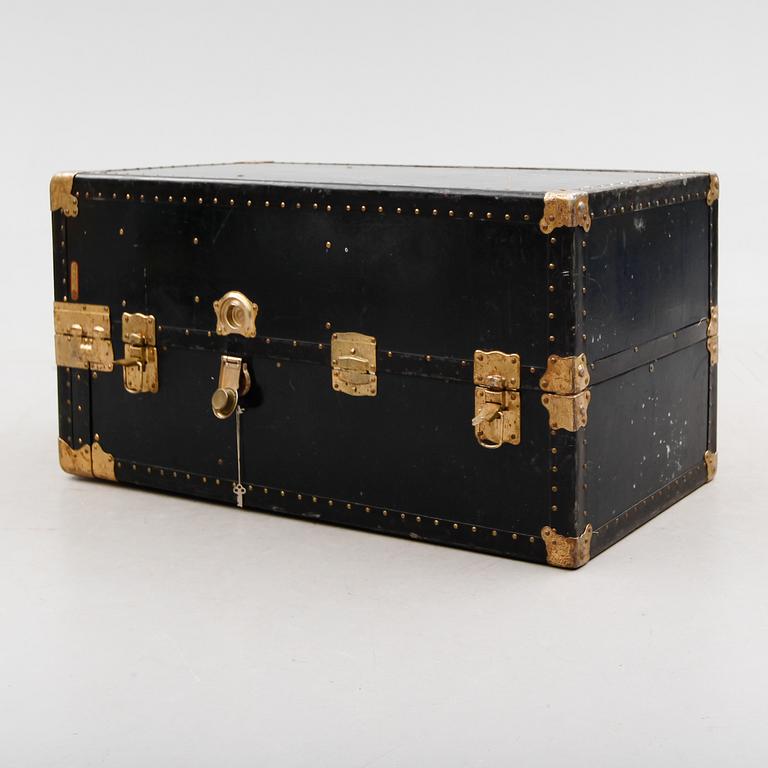 RESEKOFFERT, 1900-talets första hälft.