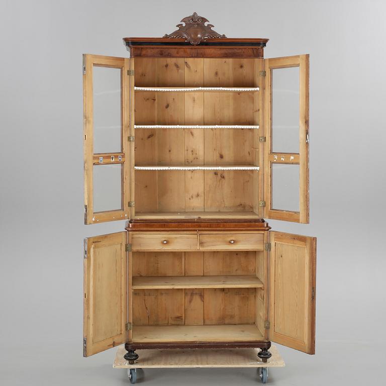 BOKSKÅP, 1800-talets andra hälft.