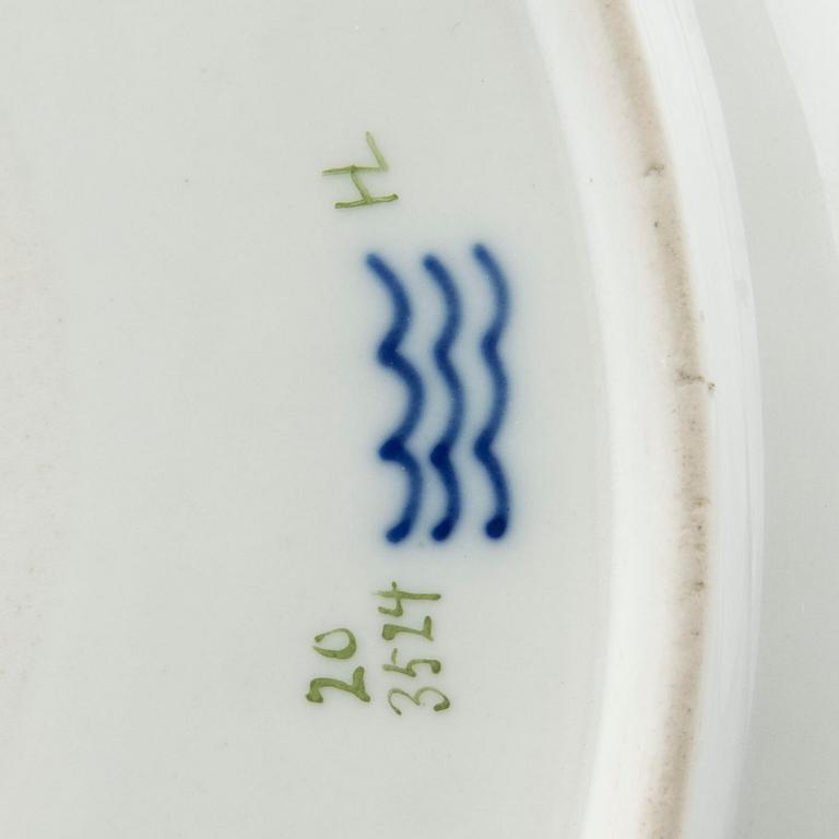 A Royal Copenhagen Flora Danica porcelain plate.