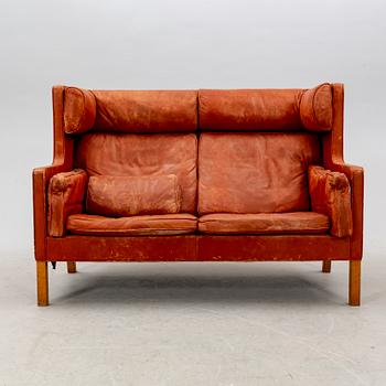 Børge Mogensen, leather sofa, model 2192 "Coupé". Fredericia Furniture, Denmark, later part of the 20th century.