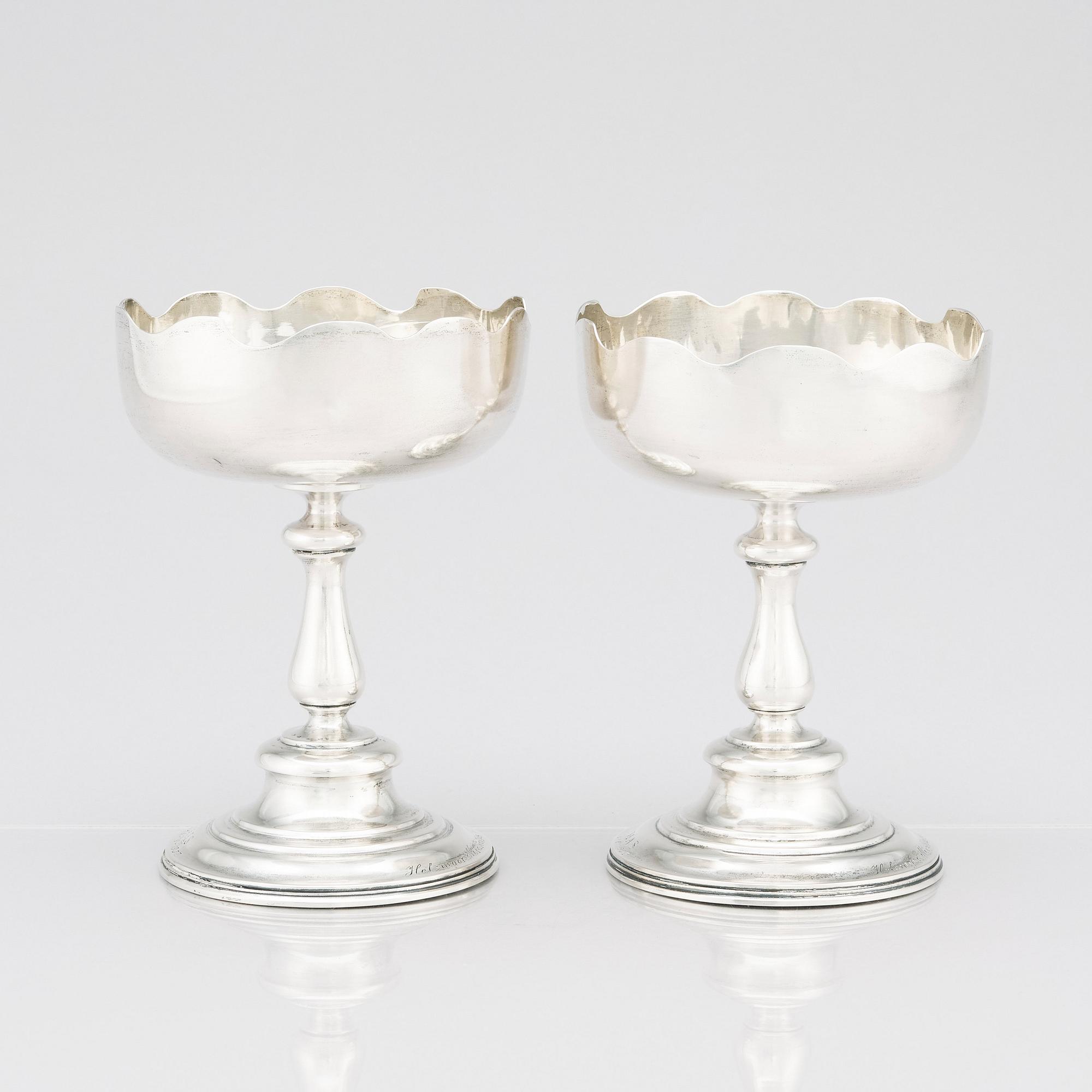 Ett par silverbägare/kalkar, kontrollmästarstämpel Ivan Lebedkin, Moskva 1899-1908.