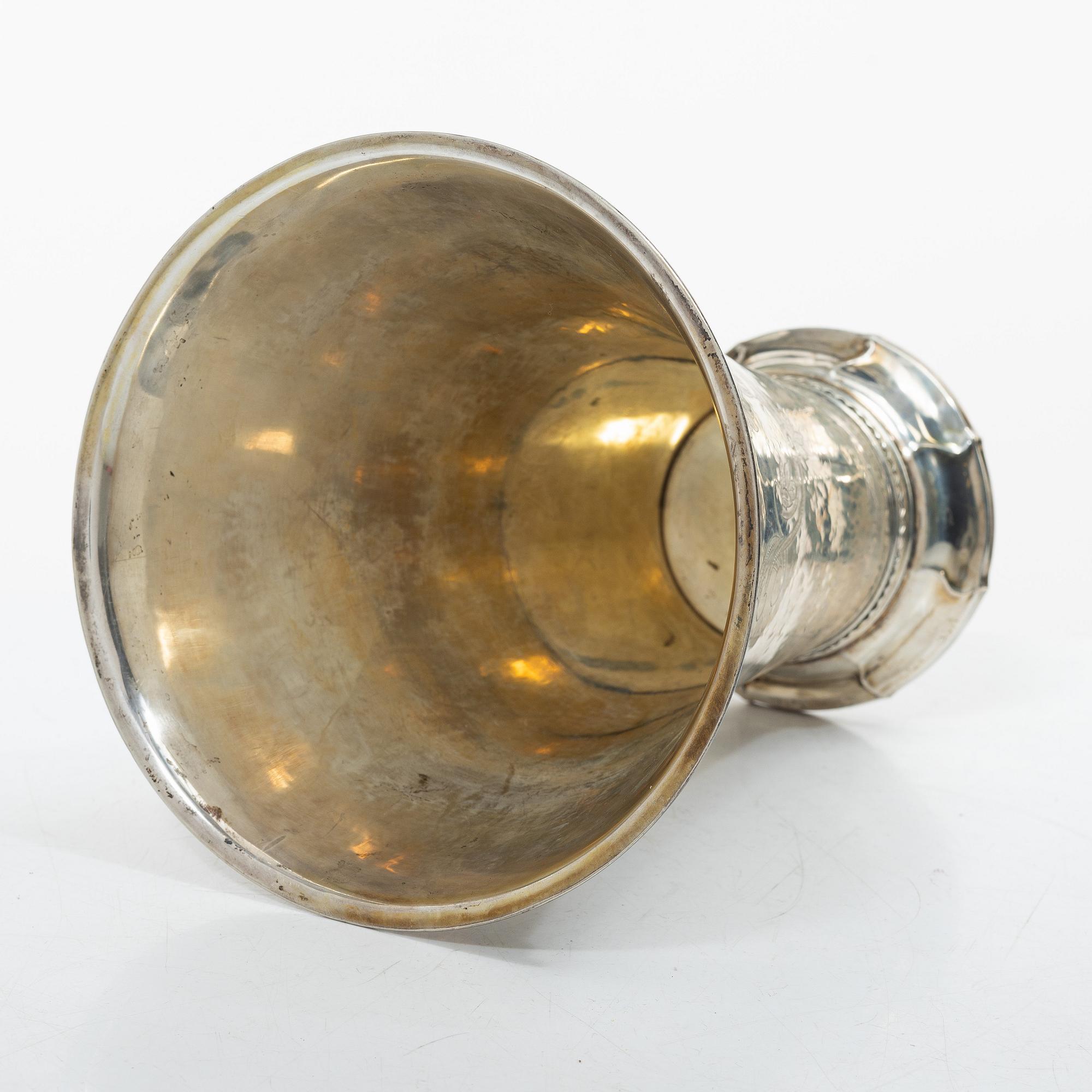 Karl Anderson, A Swedish silver Rococo style beaker, Stockholm 1937.