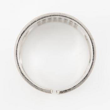 Sigurd Persson, Wolfgang, Gessl, 18K white gold with brilliant-cut diamonds.