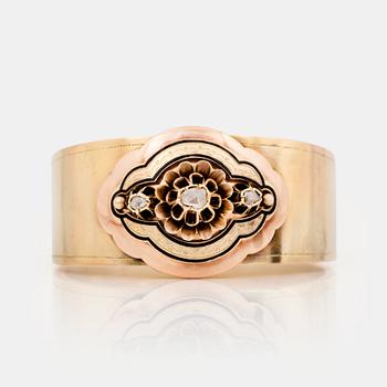 999. ARMBAND med rosenslipade diamanter.
