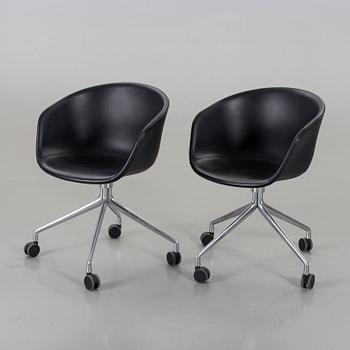 TWO ARMCHAIRS, "About a chair AAC 25" Hee Welling & Hay.