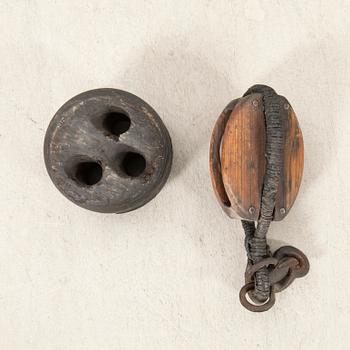 Block med syskonhakar samt jungfru, 1800-talets senare del / 1900-talets början.