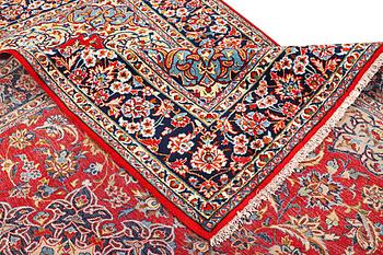 A Kashan carpet., a. 330 x 233 cm.