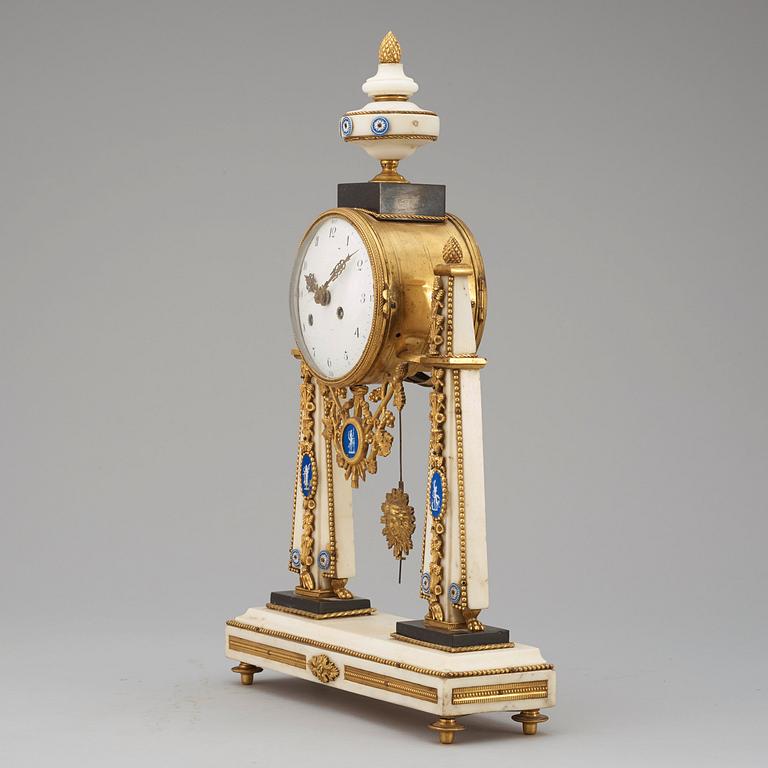A Louis XVI late 18th century mantel clock.