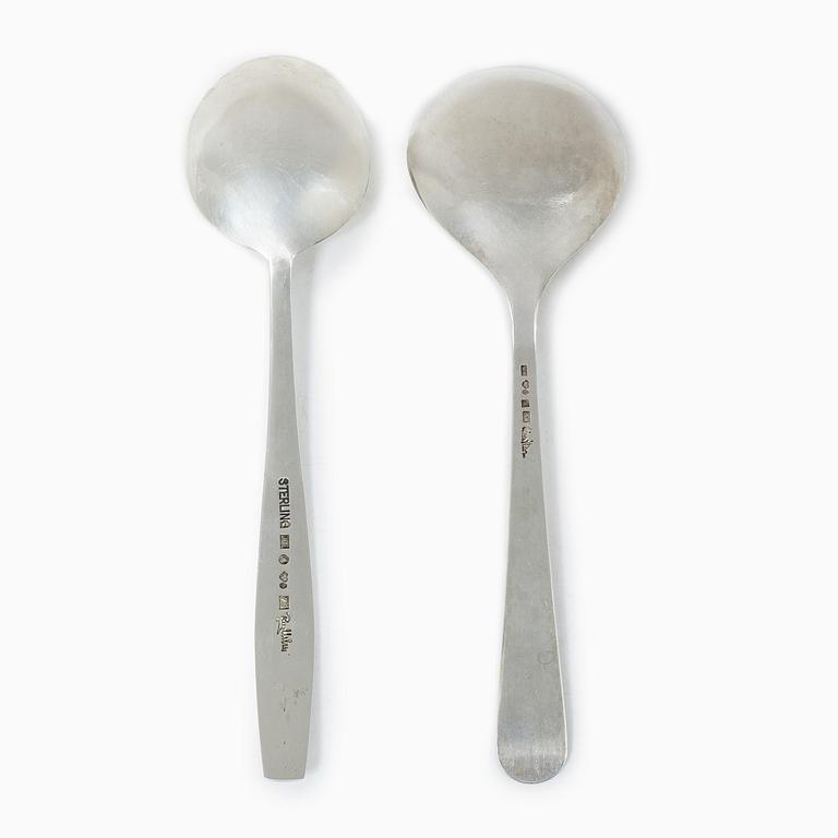 Skedar, 2 st, silver, Wiwen Nilsson och Rey Urban, Sverige, 1949-74.