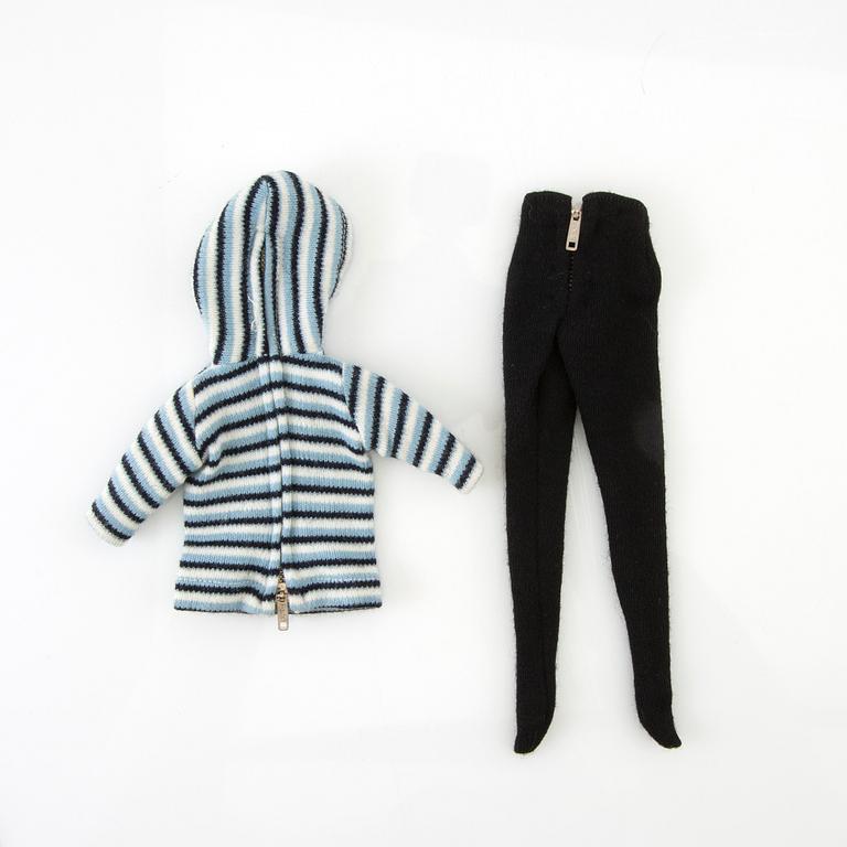 Barbie clothes 4 sets. Vintage, including "Busy Morning" Mattel 1963, "Winter Holiday", Mattel 1959-63.