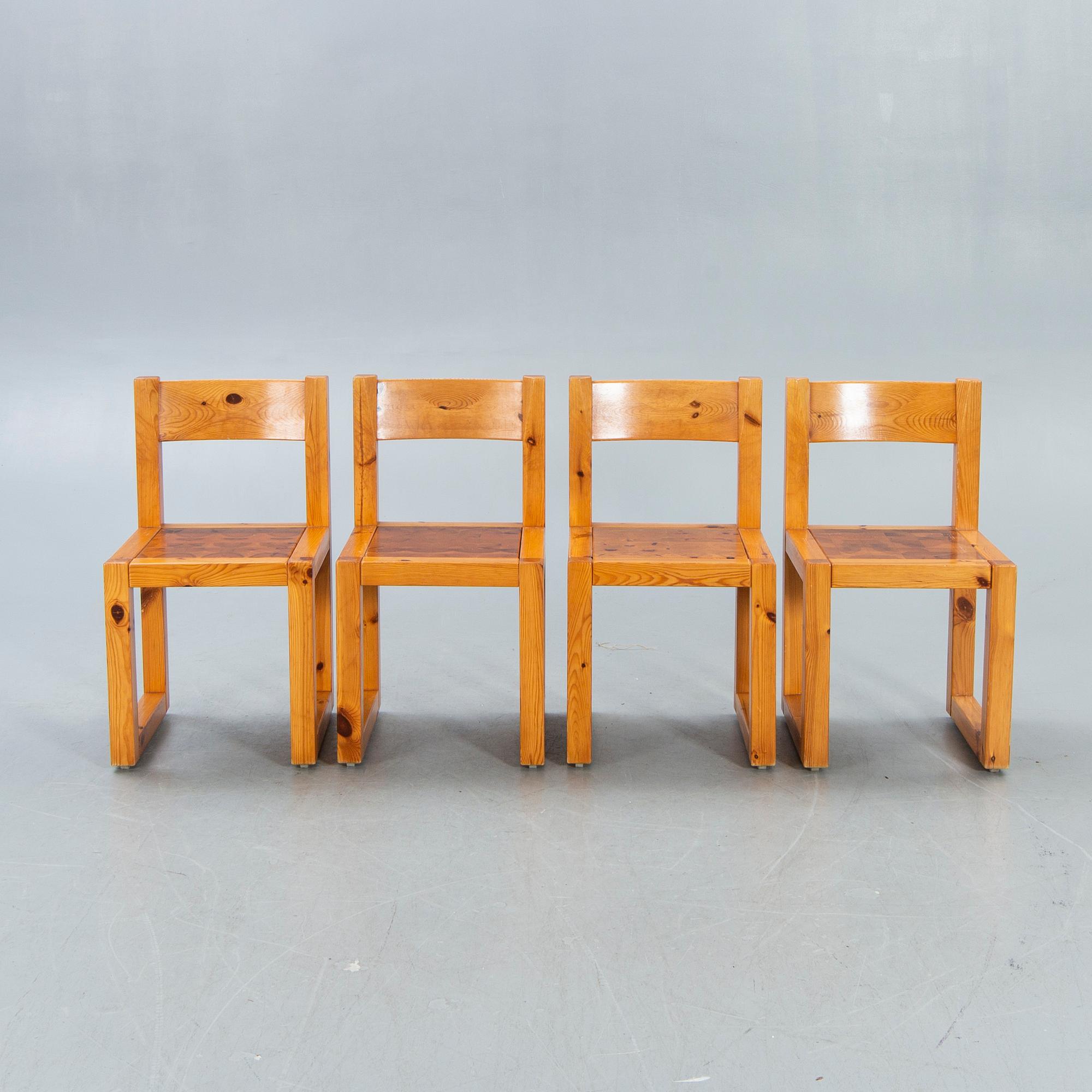 A five pcs Möbelmäster pine 1970s dining group.