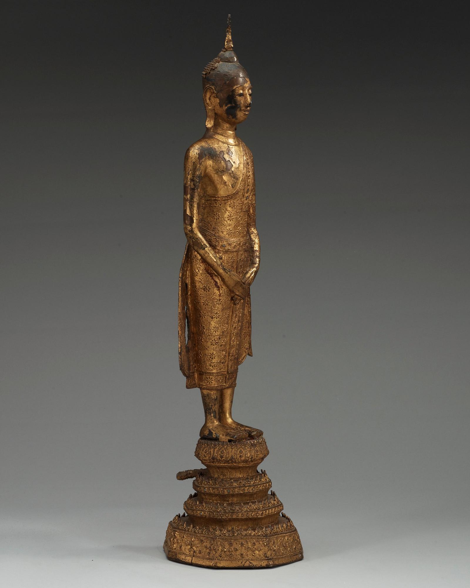 BUDDHA, bronserad och bemålad brons. Thailand, omkring 1900.