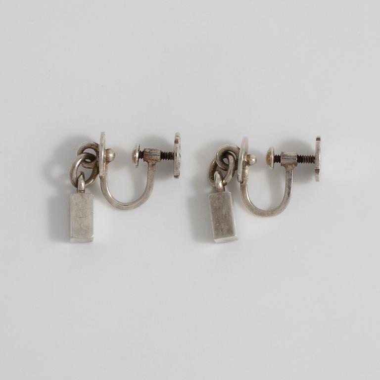 WIWEN NILSSON, Lund, 1956, a pair of earrings.