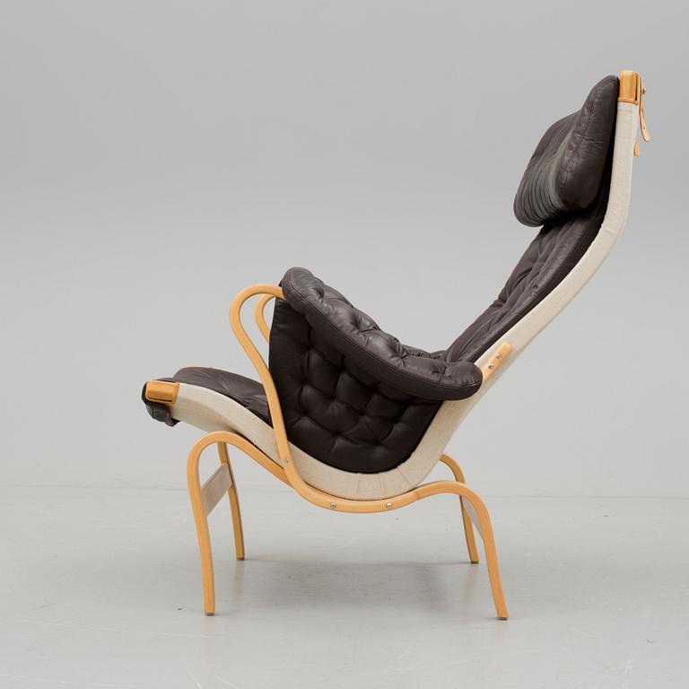 FÅTÖLJ, "Pernilla", Bruno Mathsson, Dux, 1900-talets fjärde kvartal.