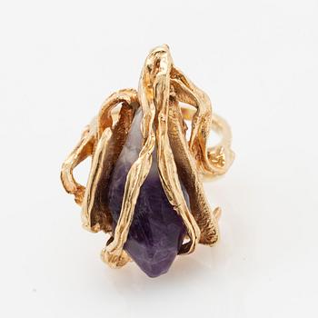 Cocktail ring, 14k gold with amethyst.