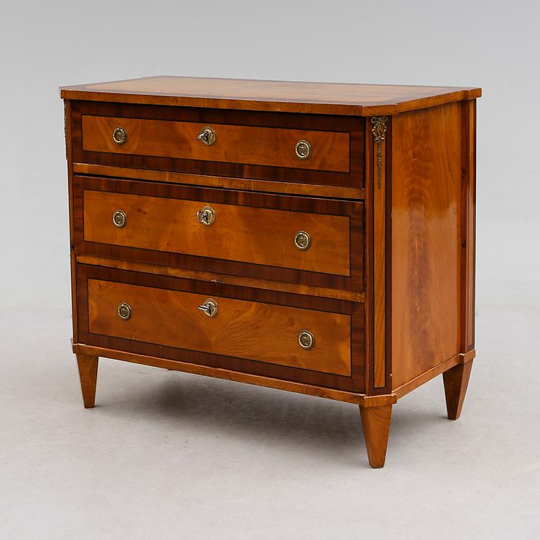 BYRÅ, gustaviansk stil, 1800-talets andra hälft.