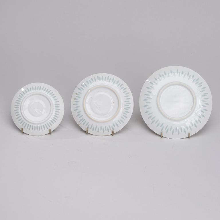 KAFFE-, TE- och MOCCASERVIS, 22 delar, risporslin, Friedl Holzer-Kjellberg, signerade i godset F.H.Kj. Arabia Finland.