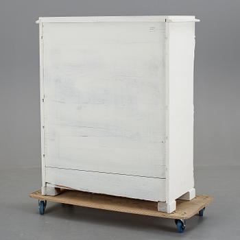 CHIFFONJÉ, modern tillverkning.