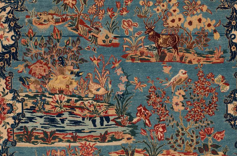 SEMIANTIK ISFAHAN FIGURAL PART SILK. 236 x 154,5 cm (en kortsida med 1 cm slätväv, en med 2 cm slätväv.).