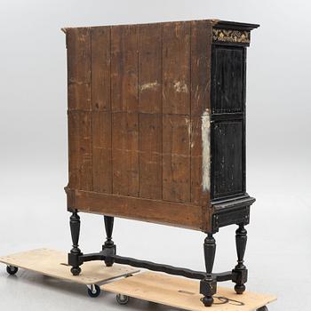 A cabinet, 19th Century.