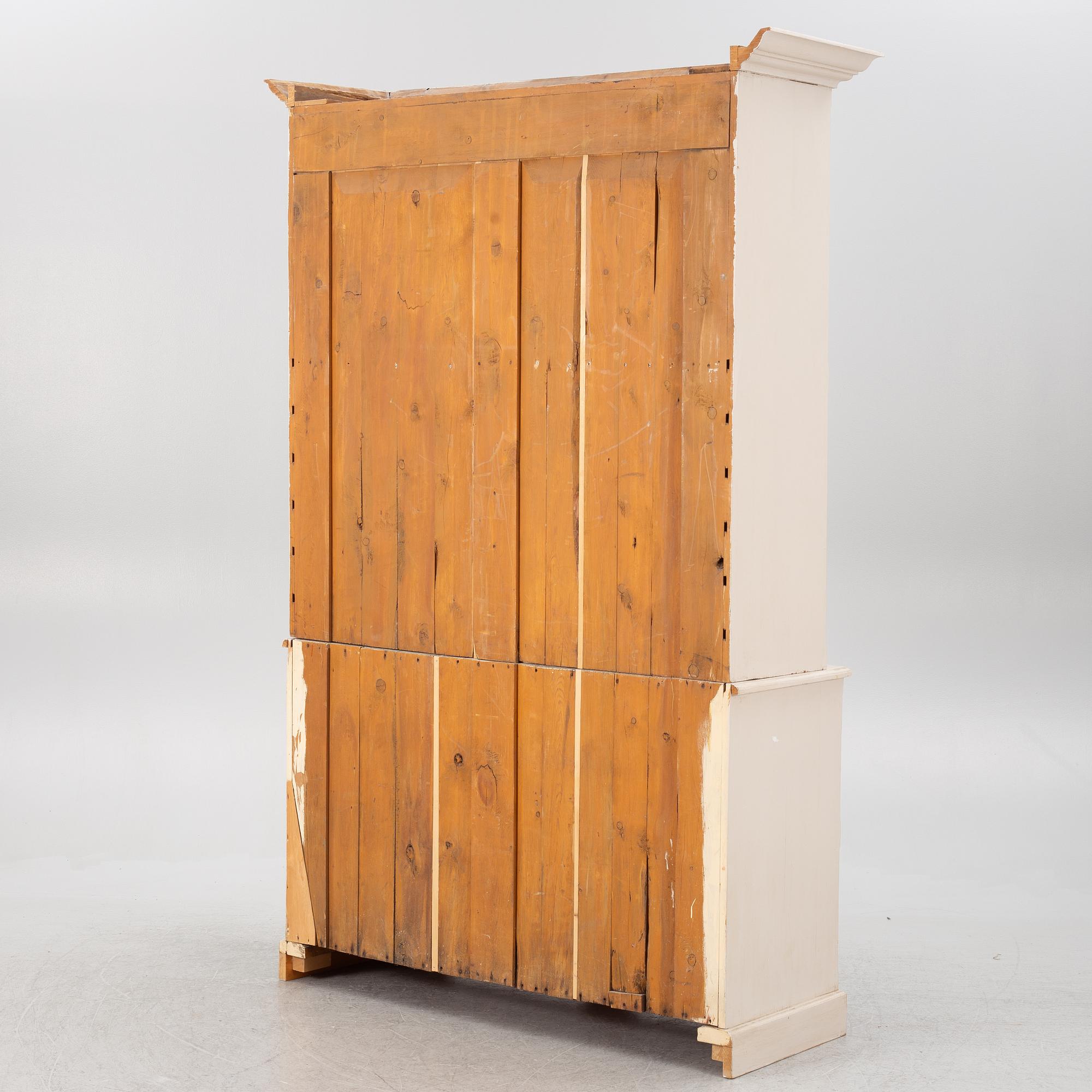 Skåp, tidigt 1900-tal.