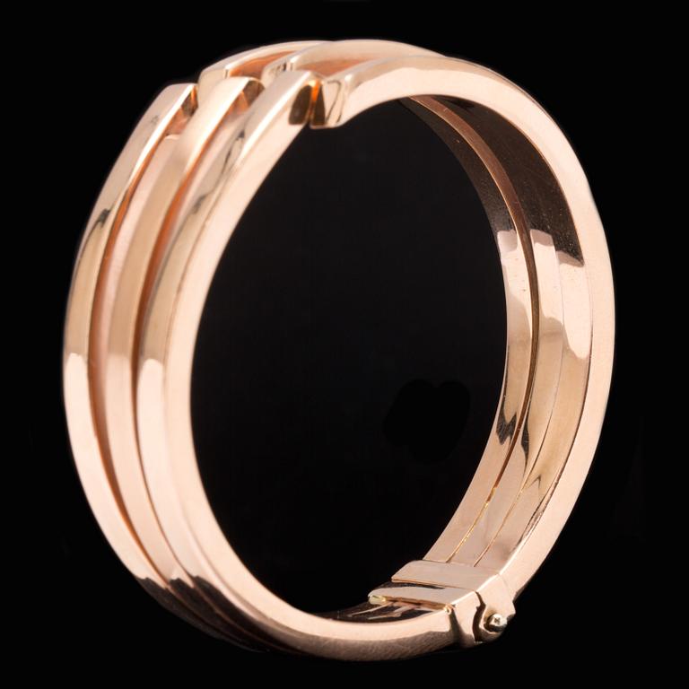 ARMRING, 14 k guld. Vikt ca 29 g.
