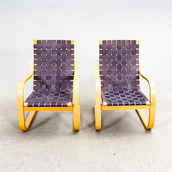 Alvar Aalto, fåtöljer ett par modellnr 406 Finland 2000-tal.
