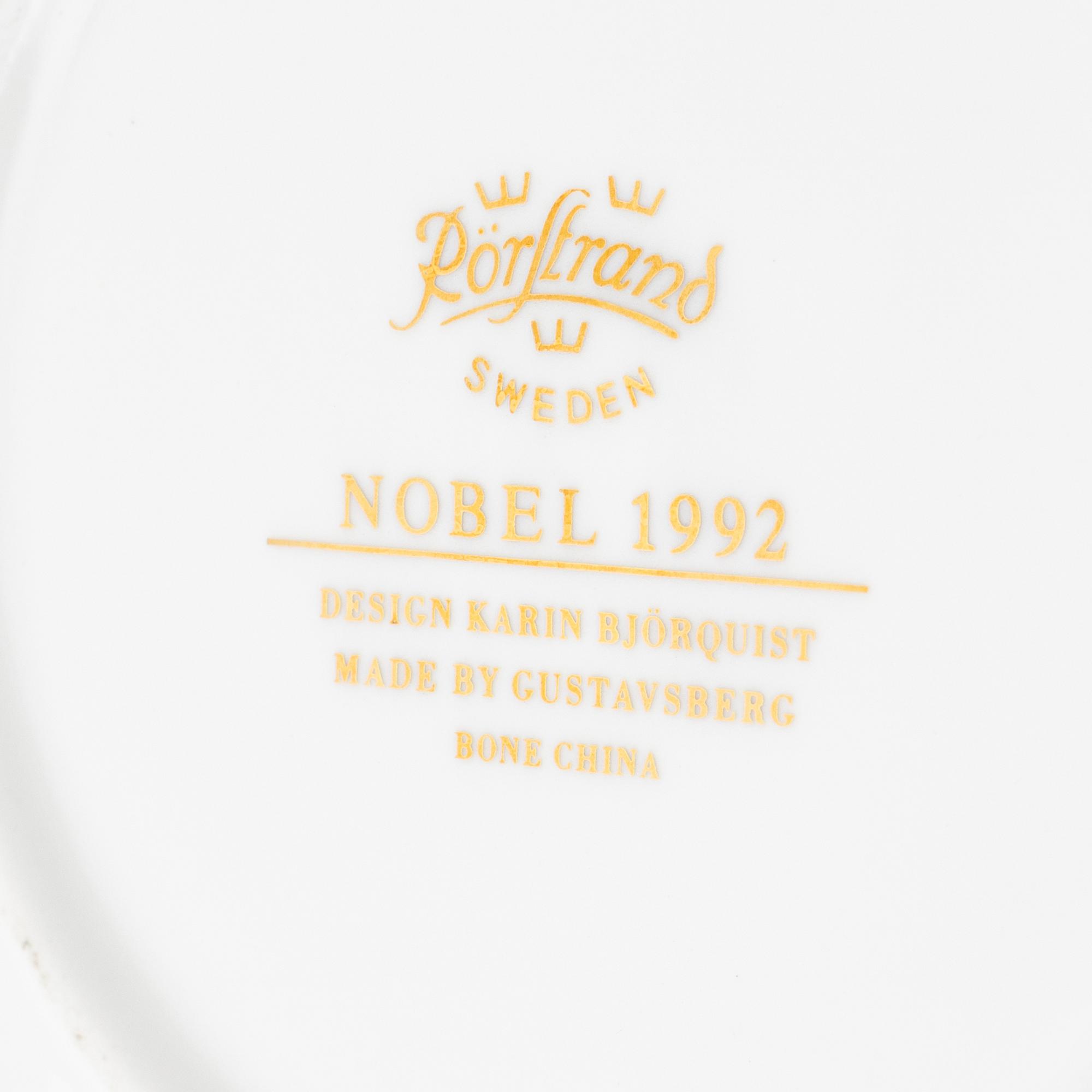 Karin Björquist, skålar, 3 st, benporslin, "Nobel", Rörstrand.