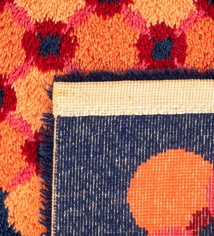 Rya machine-woven rug "Bull", Svängsta carpet factory, approximately 192x137 cm.