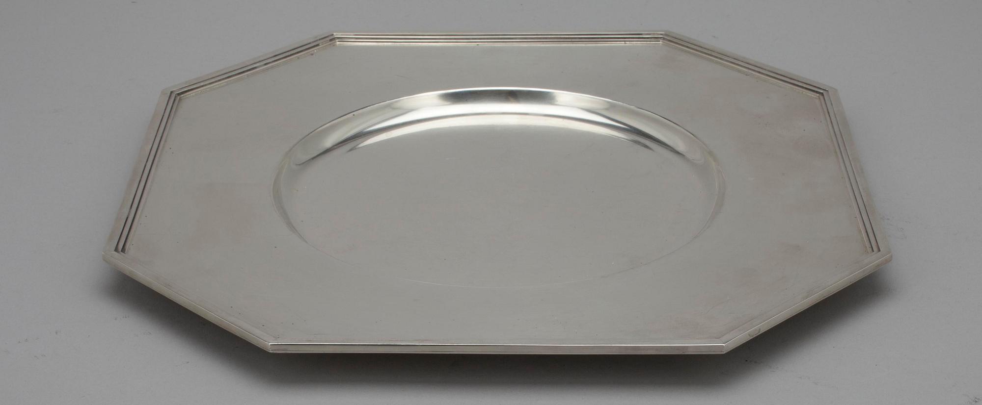 HOPEALAUTASTA, 12 kpl, sterling hopeaa. Lantz Tukholma 1973. Kokonaispaino n. 8,9 kg.