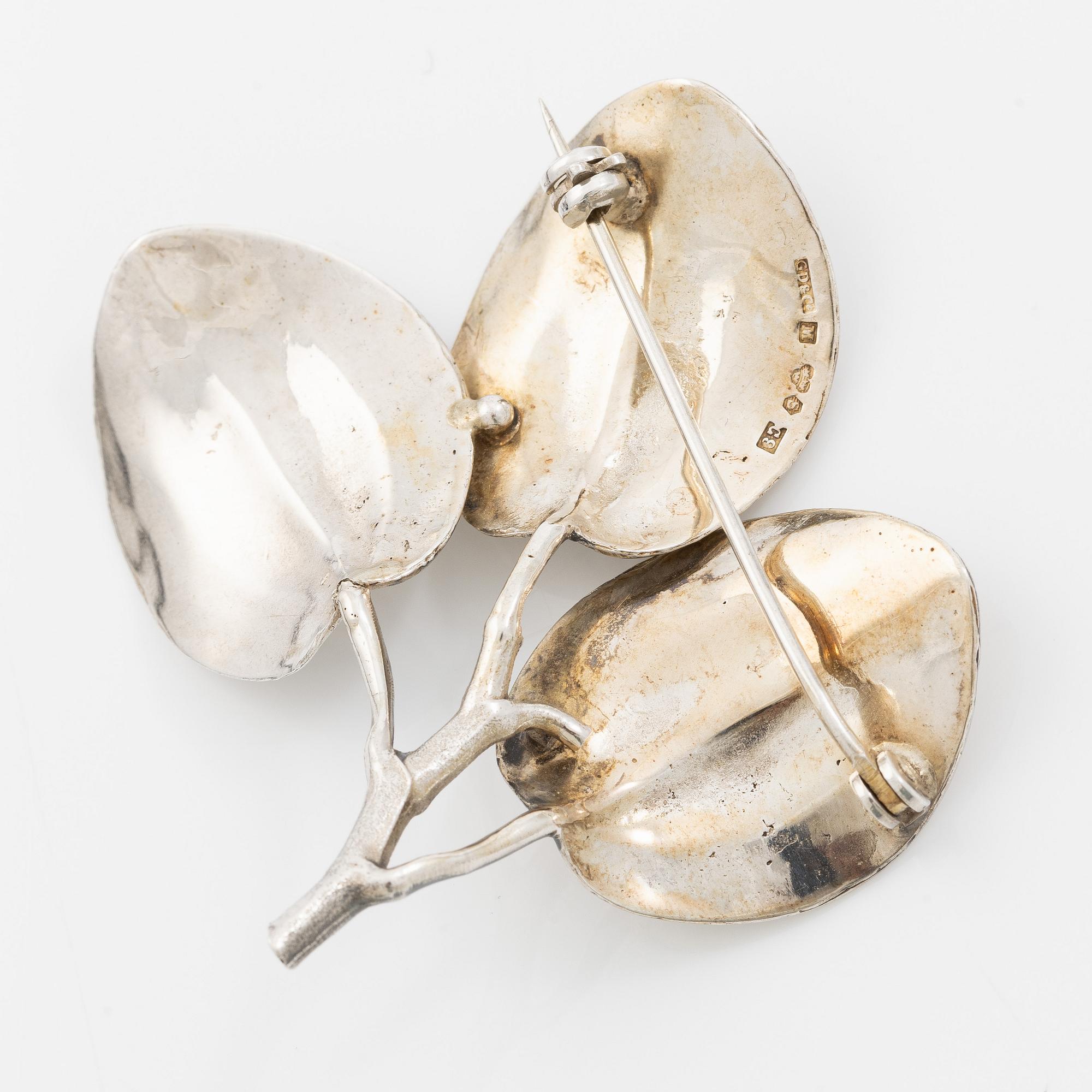 Brosch, Gustaf Dahlgren & Co, silver i form av lövkvist, 50-tal.