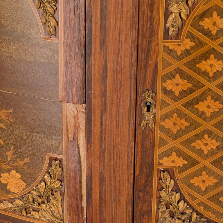 SKÄNK / SIDEBOARD, omkring år 1900.