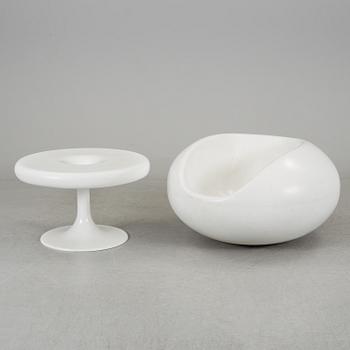 EERO AARNIO, KANTARELLIPÖYTÄ, 1966, Asko Oy. PASTILLI. Valmistanut Asko tai Adelta. Suunniteltu 1962.