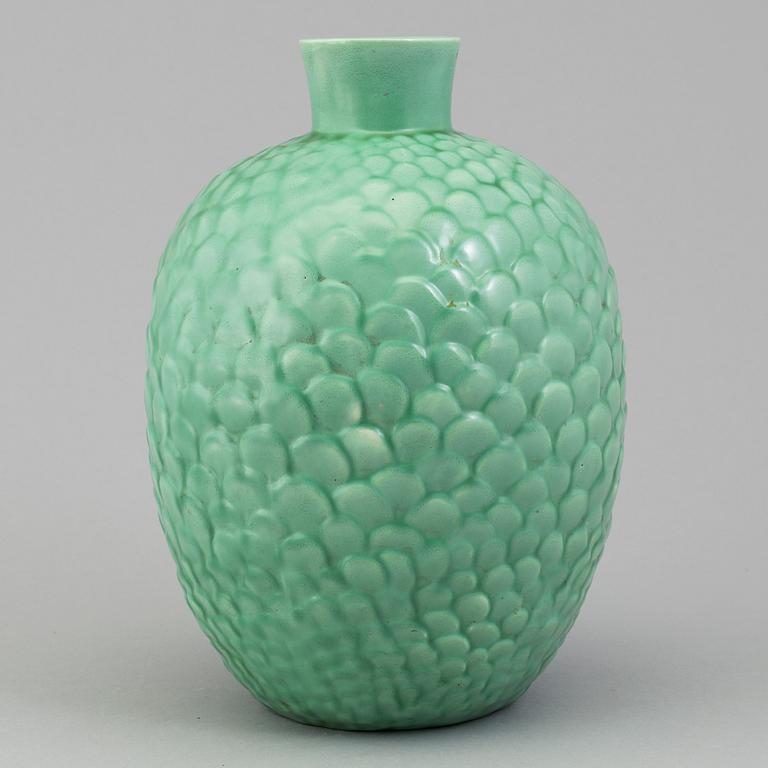 A 1940´s earthenware Anna-Lisa Thomson vase from Upsala Ekeby.