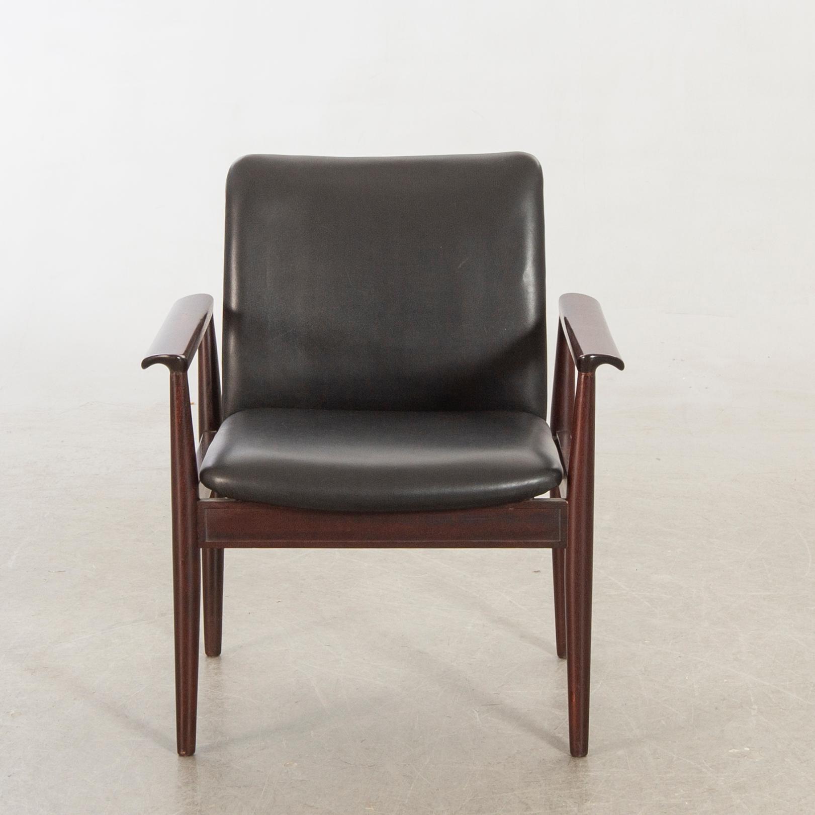 Finn Juhl, karmstol "Diplomat", France & Son, Danmark. Formgiven 1961.