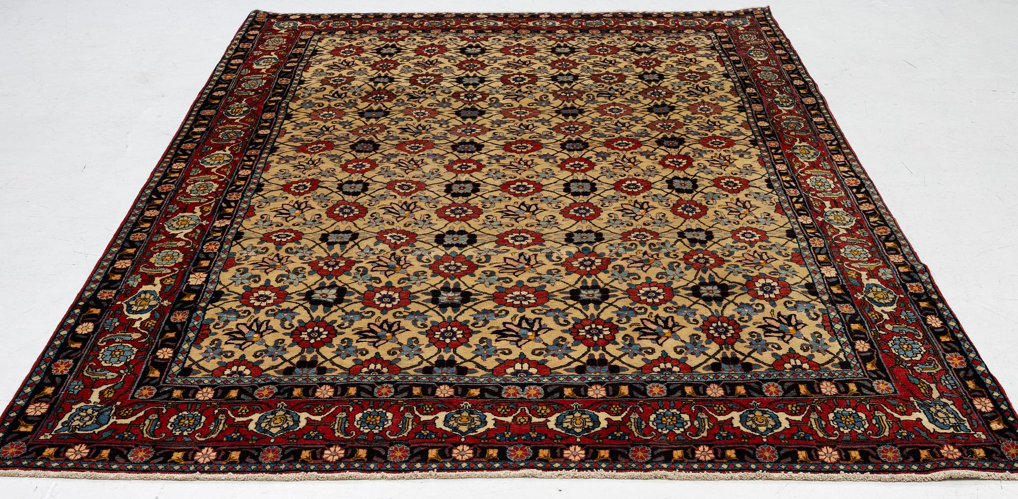 Matta old Veramin, ca 320 x 206 cm.