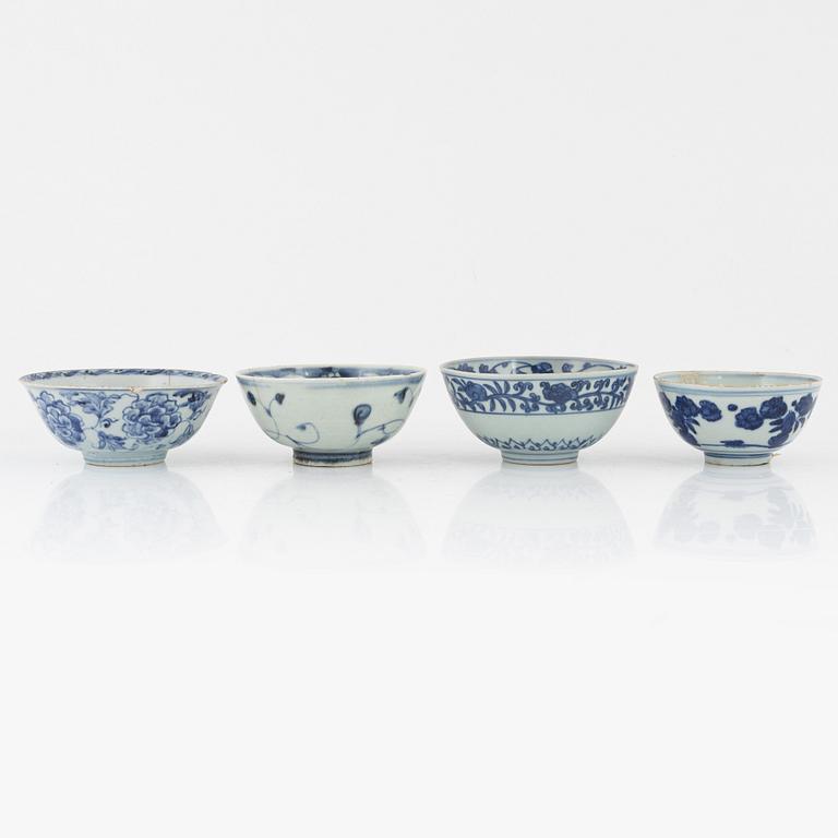 Four blue and white porcelain bowls, Ming dynasty (1368-1644).