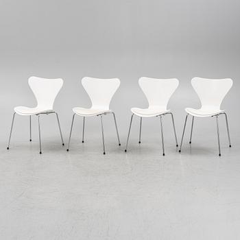 Arne Jacobsen, stolar 4 st, "Sjuan", Fritz Hansen, Danmark.