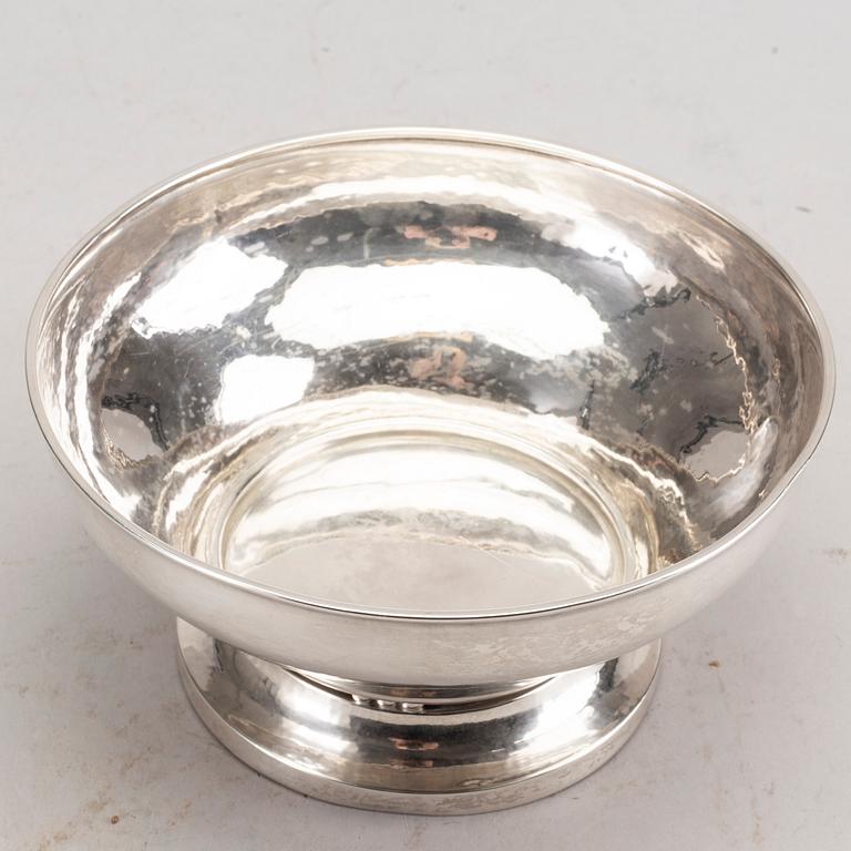 Johan Rohde, a sterling silver bowl from Georg Jensen, design 414A.