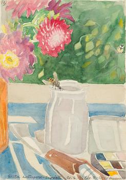 Greta Hällfors-Sipilä, Curious bee.