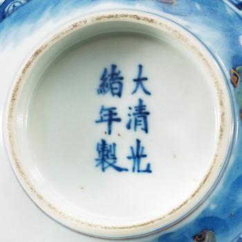 A pair of bowls, Qing dynasty, with Guangxus six character mark and period (1874-1908).