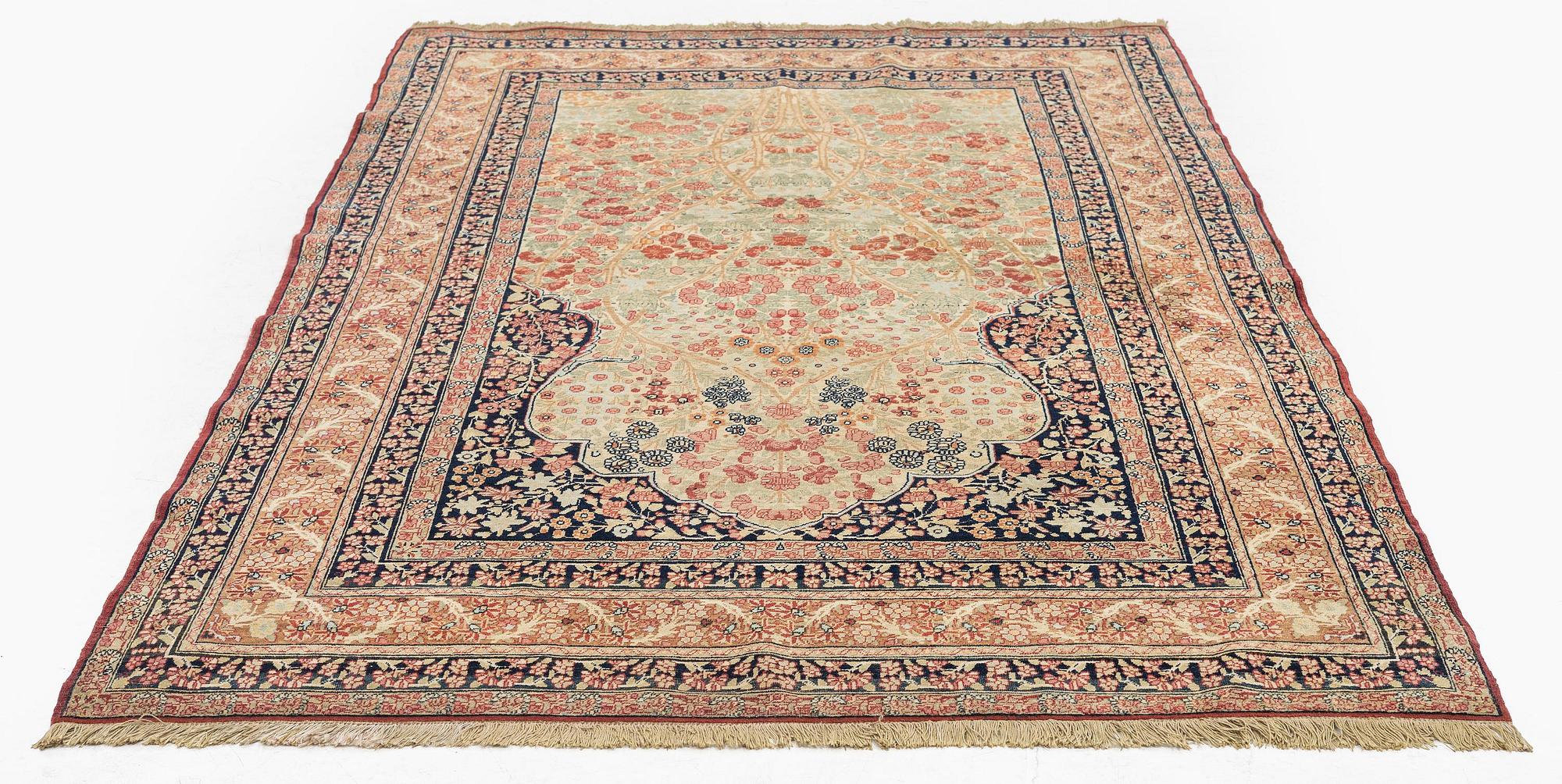Rug, antique Kirman Laver, southern Iran, c. 206 x 125 cm.