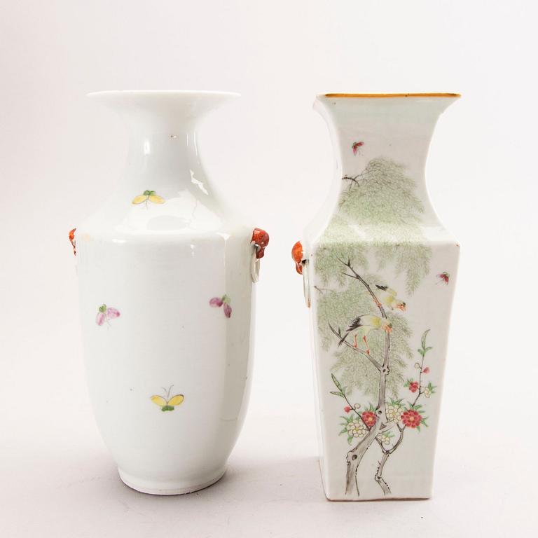 A set of two Chinese 20th century porcelain vases.