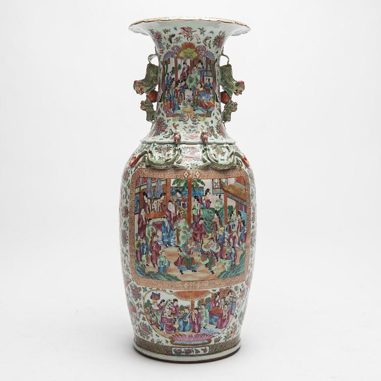 A LARGE URN.