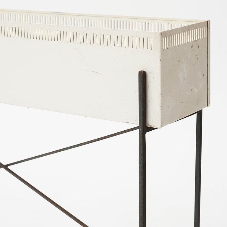 Hans-Agne Jakobsson, a pair of flower stands, model "M 79/1000", Hans-Agne Jakobsson AB, Markaryd 1950-60s.