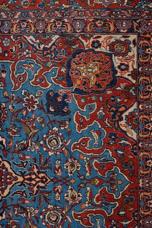 MATTO, a semi-antique Esfahan, ca 214,5 x 145-149 cm.