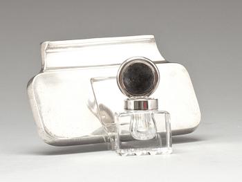 BRICKA samt BLÄCKHORN, silver och glas, A. Nilsson, Lund 1921.